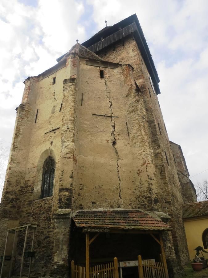 Апарт-отели Medieval Apartments Frauendorf Axente Sever-36